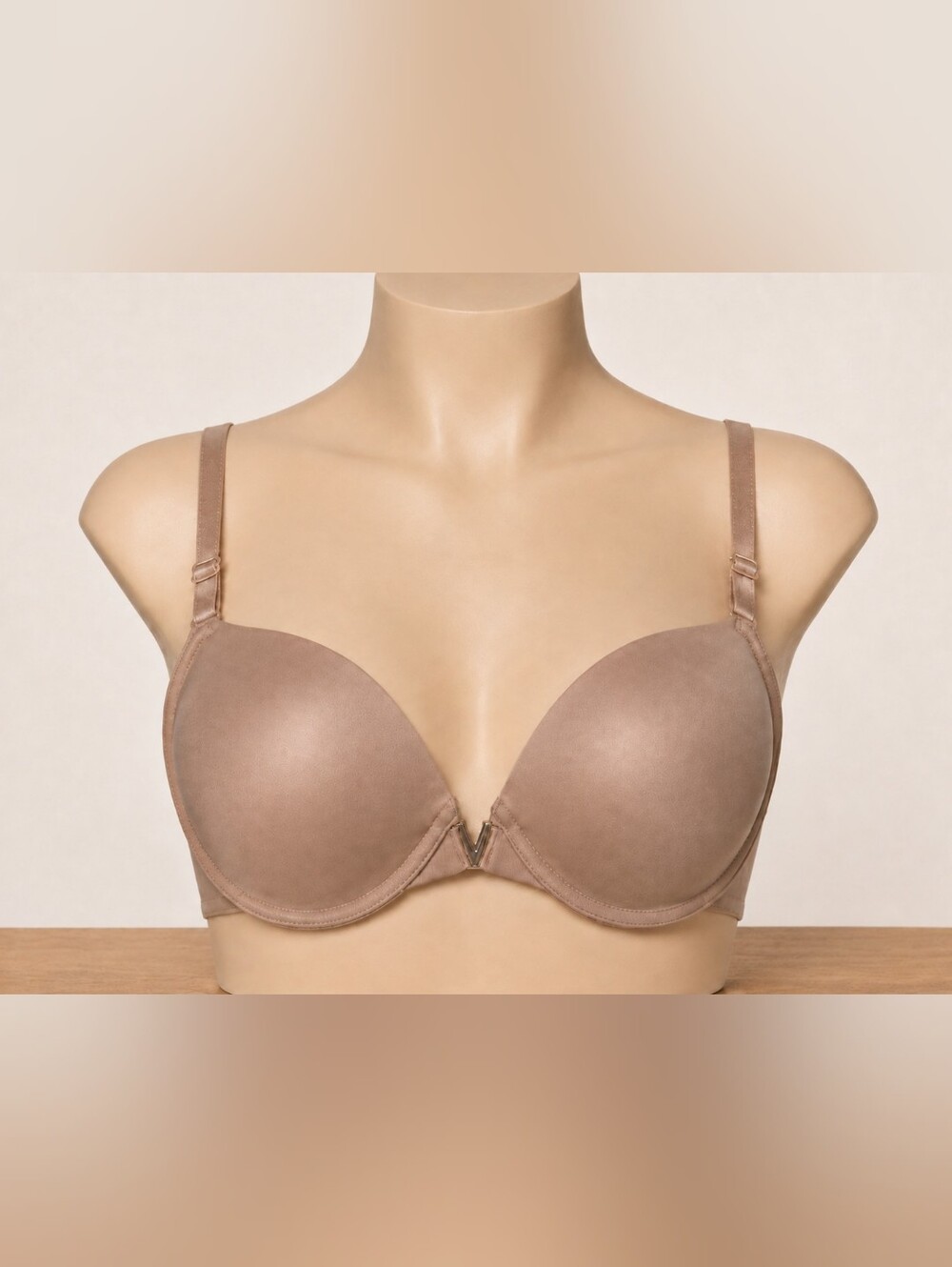 Victoria’s Secret Bare Illusions Smooth Uplift Strapless Bra